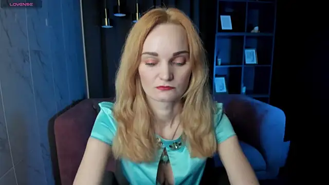 SaraSubtlety online show from 21, 12, 2025