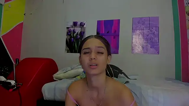 MarianaManzur online show from 2, 2, 2025