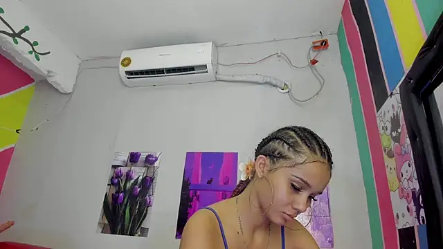 MarianaManzur online show from 10, 3, 2025