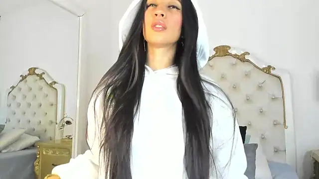 Snapshot of Valentina_Ross_ chatting on 13, 2, 2025 Valentina Ross online show from 13, 2, 2025