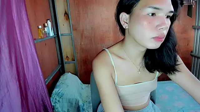 Snapshot of mav1s_ chatting on 17, 12, 2025 mav1s online show from 17, 12, 2025