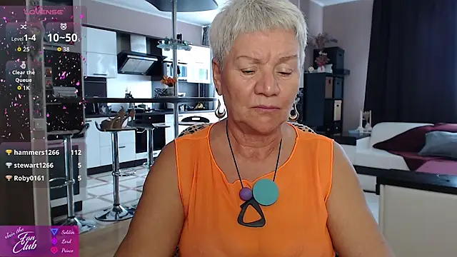 Snapshot of roxana_brooks chatting on 18, 6, 2026 roxana brooks online show from 18, 6, 2026