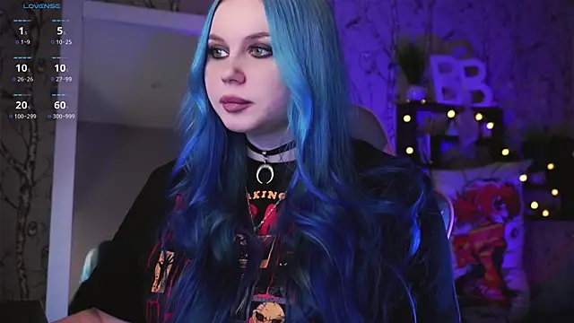 Snapshot of Moon_Valkyrie chatting on 2, 2, 2025 Moon Valkyrie online show from 2, 2, 2025