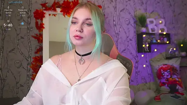 Snapshot of Moon_Valkyrie chatting on 23, 9, 2025 Moon Valkyrie online show from 23, 9, 2025