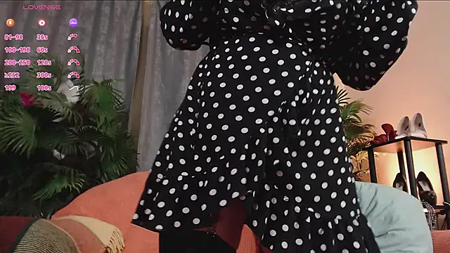 KarinaRoge online show from 18, 2, 2025