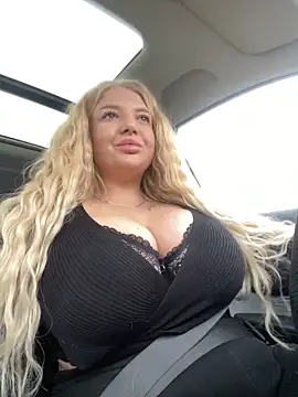 Snapshot of OdriOlsens chatting on 22, 12, 2024 OdriOlsens online show from 22, 12, 2024