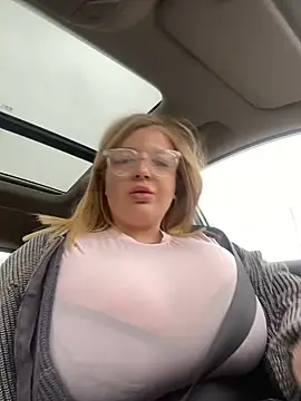 Snapshot of OdriOlsens chatting on 12, 3, 2025 OdriOlsens online show from 12, 3, 2025