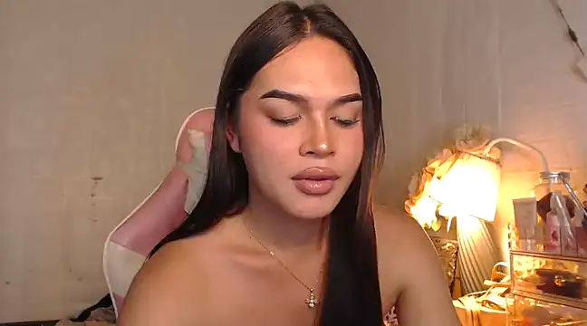 Ashely Lewis online show from 17, 1, 2025