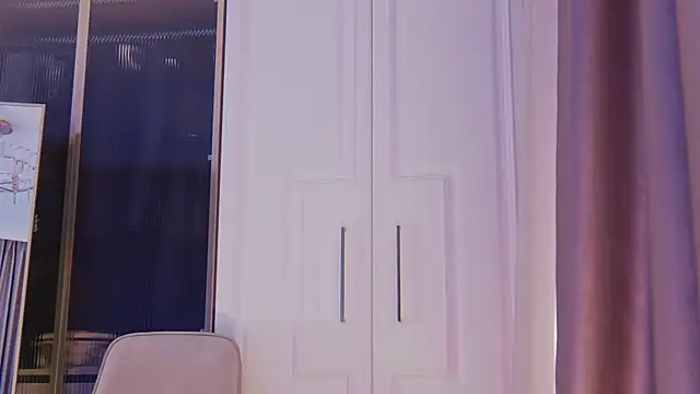 MilaDYstarlight online show from 7, 3, 2025