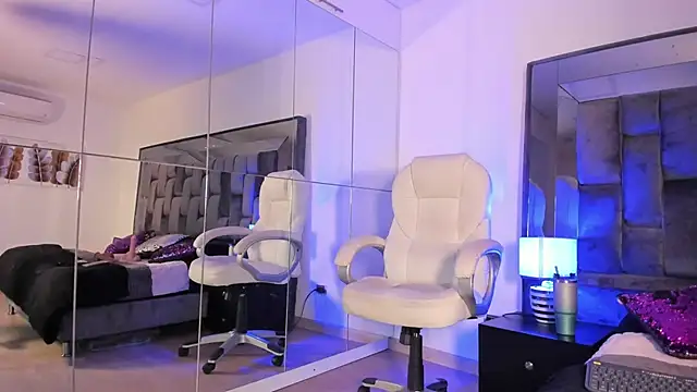 zinnia mosley online show from 11, 1, 2026