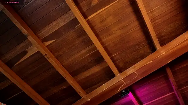 zinnia mosley online show from 8, 4, 2026