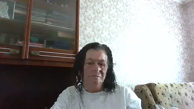 Snapshot of GypsiQueen2 chatting on 29, 6, 2026 GypsiQueen2 online show from 29, 6, 2026