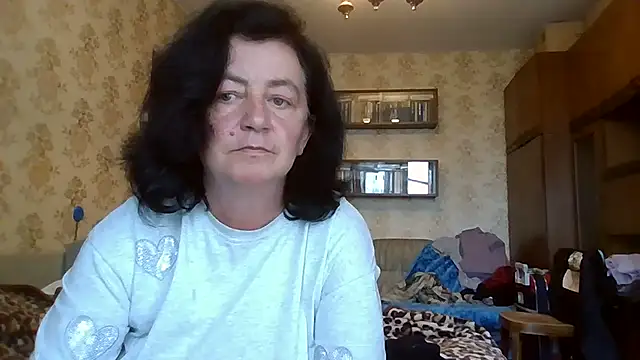 Snapshot of GypsiQueen2 chatting on 14, 7, 2026 GypsiQueen2 online show from 14, 7, 2026