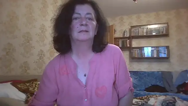 Snapshot of GypsiQueen2 chatting on 16, 7, 2026 GypsiQueen2 online show from 16, 7, 2026