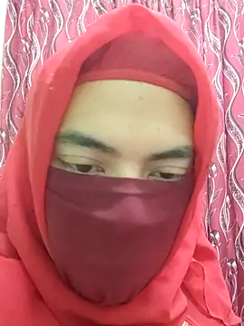 Snapshot of ElisyaHijabDoll chatting on 25, 4, 2026 ElisyaHijabDoll online show from 25, 4, 2026