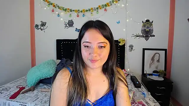 Snapshot of naughty_girl_4u chatting on 19, 12, 2024 naughty girl 4u online show from 19, 12, 2024