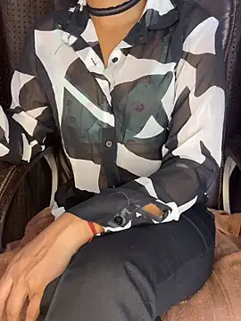 Snapshot of SCHOOL_Girl_0 chatting on 8, 12, 2024 SCHOOL Girl 0 online show from 8, 12, 2024