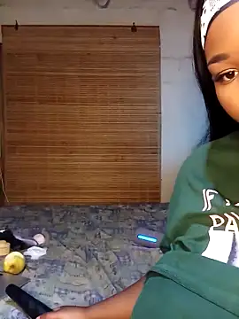 Aaaliyah445 online show from 19, 10, 2025