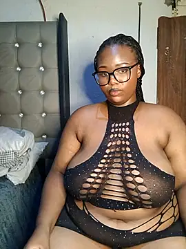 Aaaliyah445 online show from 10, 2, 2026