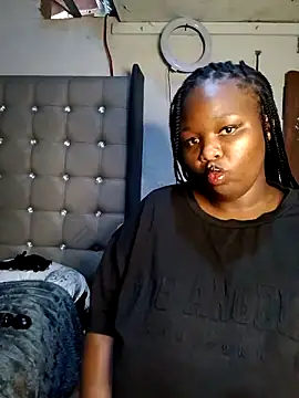 Aaaliyah445 online show from 14, 2, 2026