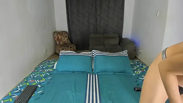 Fairycandyx online show from 18, 2, 2025