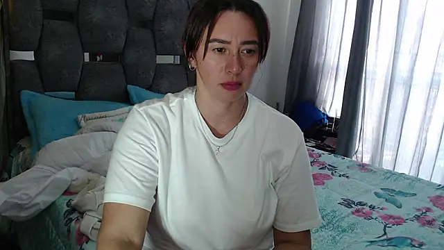 sara hott 1 online show from 26, 2, 2026