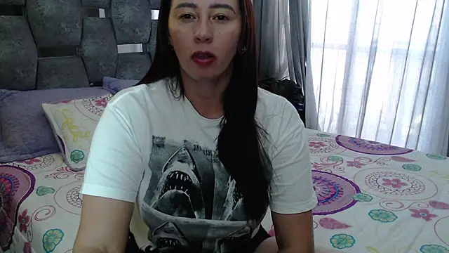 sara hott 1 online show from 2, 4, 2026