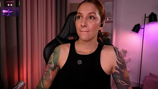 RedJasmine  online show from 14, 5, 2026