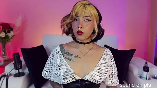 Snapshot of kitty_pruu chatting on 27, 1, 2025 kitty pruu online show from 27, 1, 2025