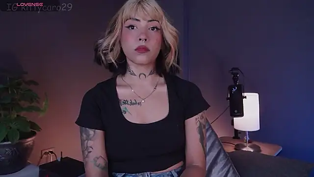 Snapshot of kitty_pruu chatting on 28, 2, 2025 kitty pruu online show from 28, 2, 2025