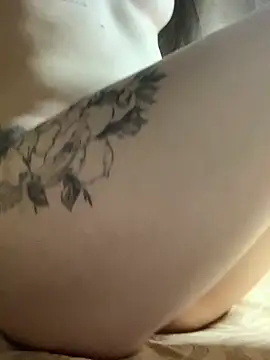 MiaBlossom online show from 24, 12, 2024