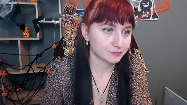 NinaFlawlees online show from 3, 11, 2025