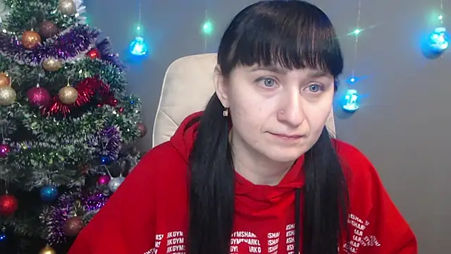 NinaFlawlees online show from 5, 12, 2025