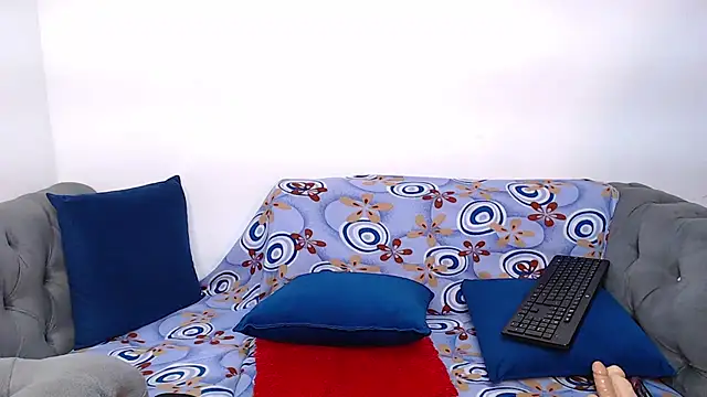 Snapshot of CanndyBrunett chatting on 8, 3, 2025 CanndyBrunett online show from 8, 3, 2025