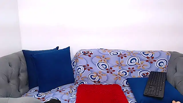 Snapshot of CanndyBrunett chatting on 8, 3, 2025 CanndyBrunett online show from 8, 3, 2025