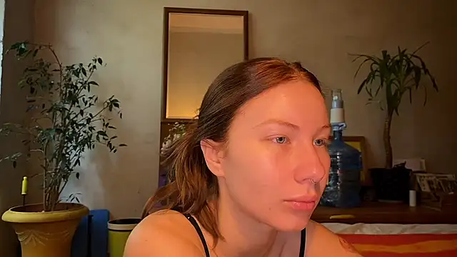 Snapshot of elfess chatting on 5, 10, 2025 elfess online show from 5, 10, 2025