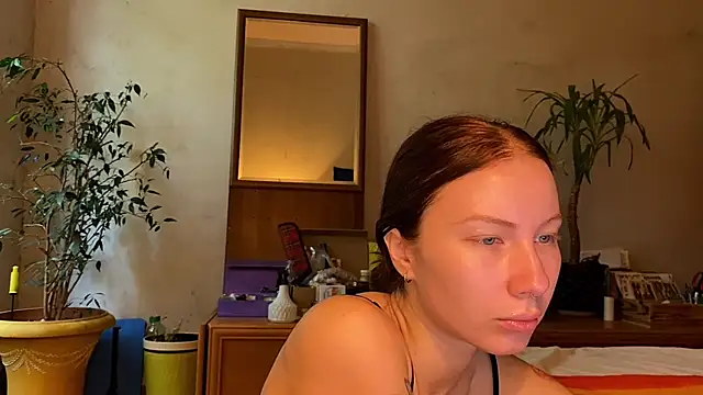 Snapshot of elfess chatting on 6, 10, 2025 elfess online show from 6, 10, 2025