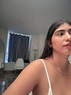 Gaby zahir  online show from 2, 12, 2025