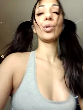 LeticiaWoods online show from 27, 12, 2024