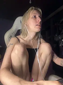 bunnydark00 online show from 8, 5, 2026