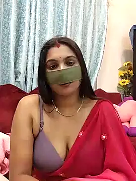 Queen Dolly online show from 7, 3, 2025