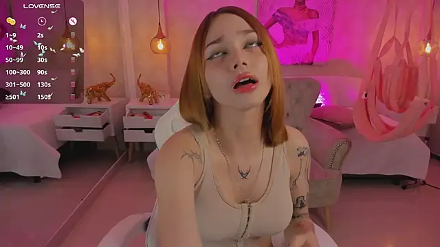 Snapshot of LITTLE-VIVI chatting on 4, 3, 2025 LITTLE-VIVI online show from 4, 3, 2025