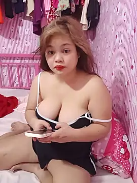 Snapshot of shaira4u chatting on 2, 6, 2026 shaira4u online show from 2, 6, 2026