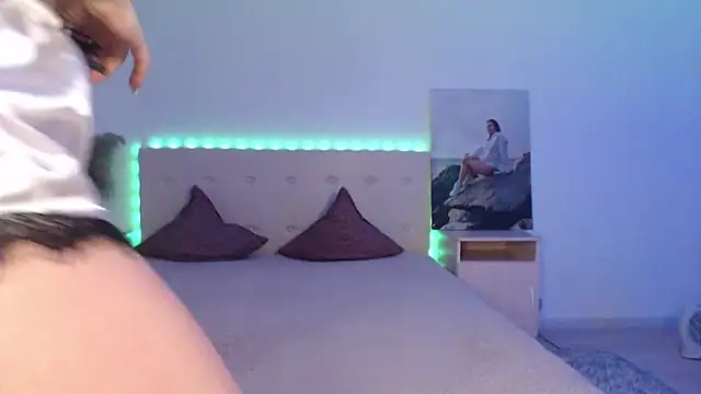 RoxannePure online show from 20, 11, 2025