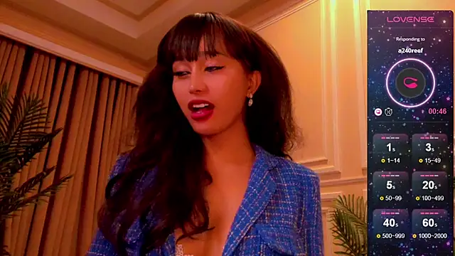 Snapshot of YOURCRISTINAS chatting on 5, 10, 2025 YOURCRISTINAS online show from 5, 10, 2025