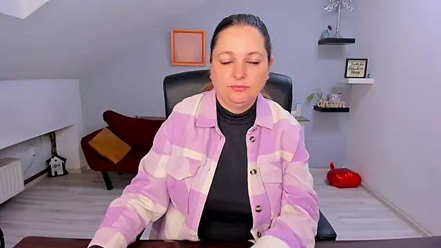 LollaGirl online show from 18, 3, 2026