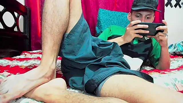 Snapshot of davidlatin66 chatting on 4, 10, 2025 davidlatin66 online show from 4, 10, 2025