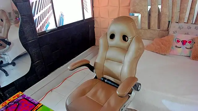 cute sassy online show from 26, 3, 2026