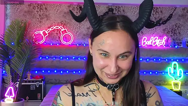 Cool Freak  online show from 3, 7, 2026