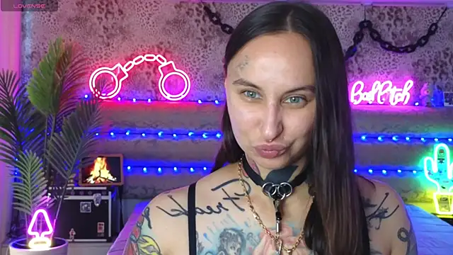 Cool Freak  online show from 26, 7, 2026